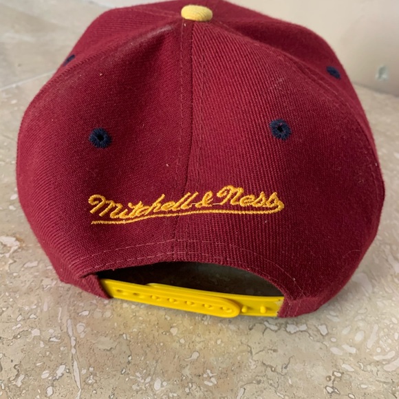 Cleveland Cavaliers Hat - Picture 3 of 5